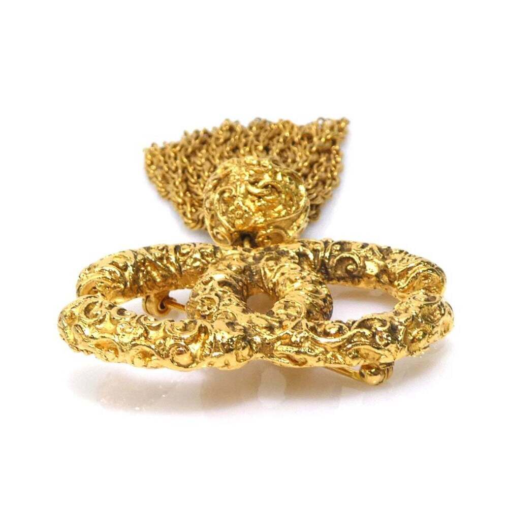 CHANEL Gold Logo Brooch - Picture 4 of 10